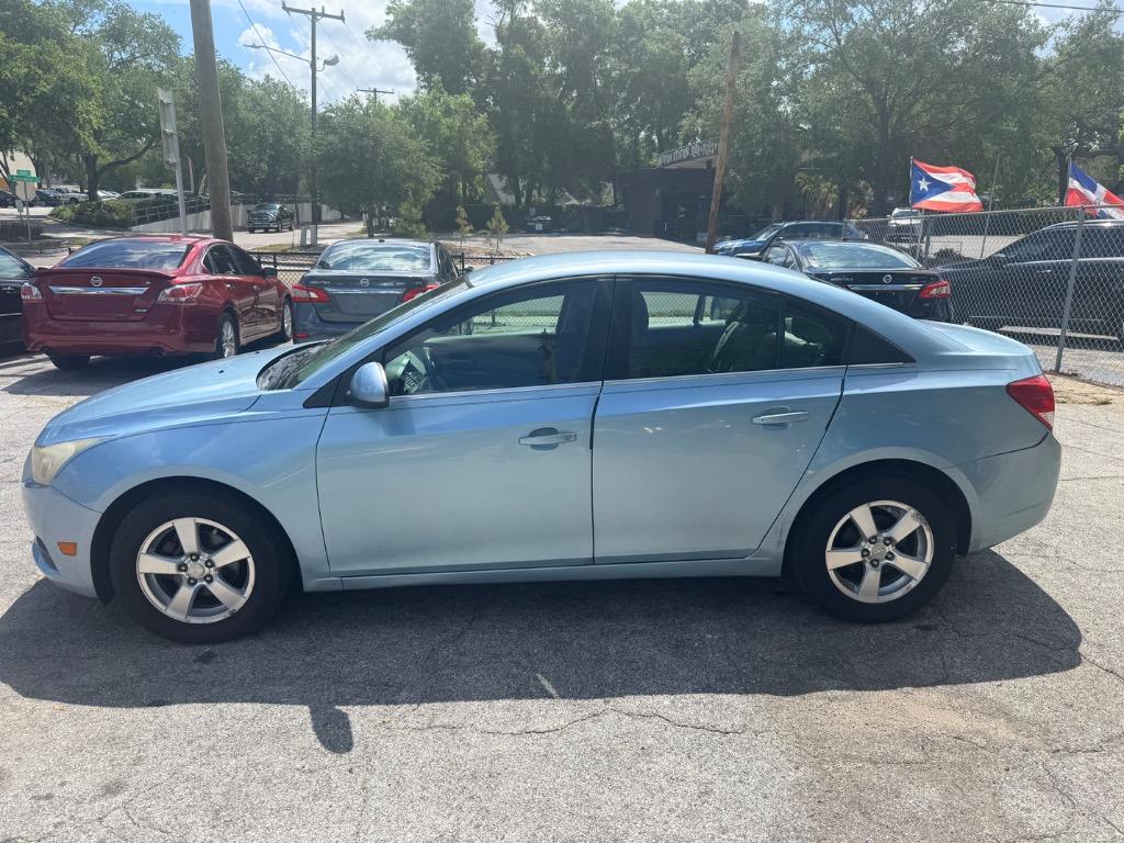 2012 Chevrolet Cruze - $2,995