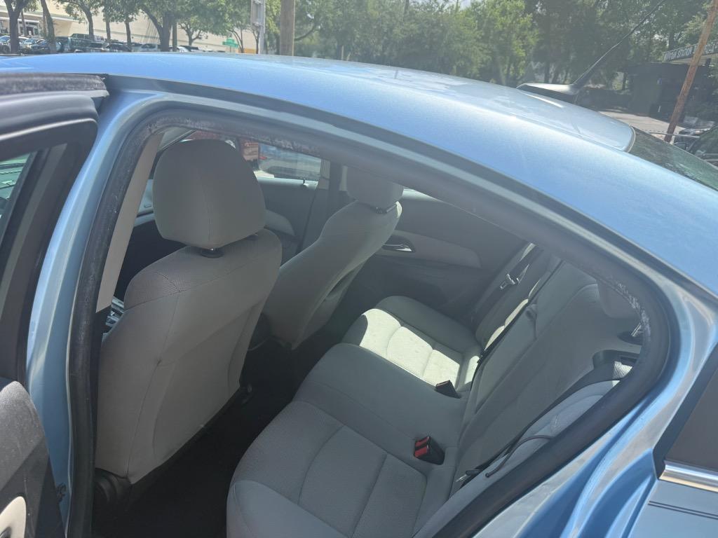 2012 Chevrolet Cruze - $2,995
