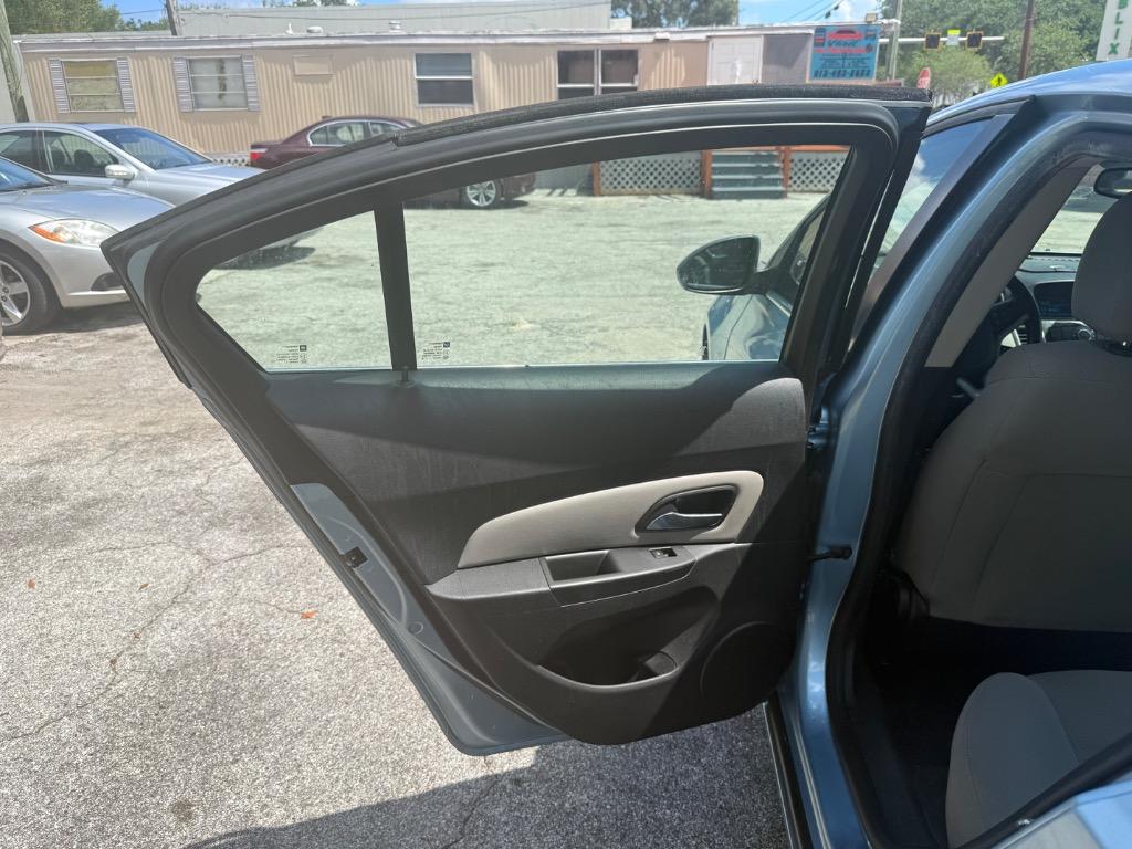 2012 Chevrolet Cruze - $2,995