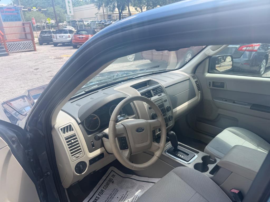 2011 Ford Escape - $3,995