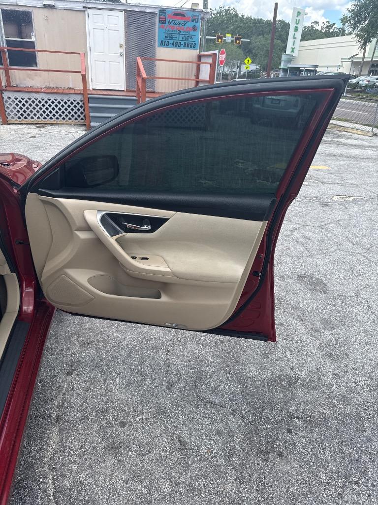 2014 Nissan Altima - $4,500
