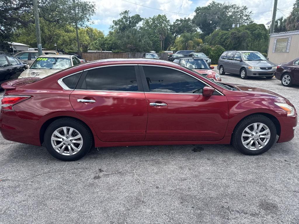 2014 Nissan Altima - $4,500