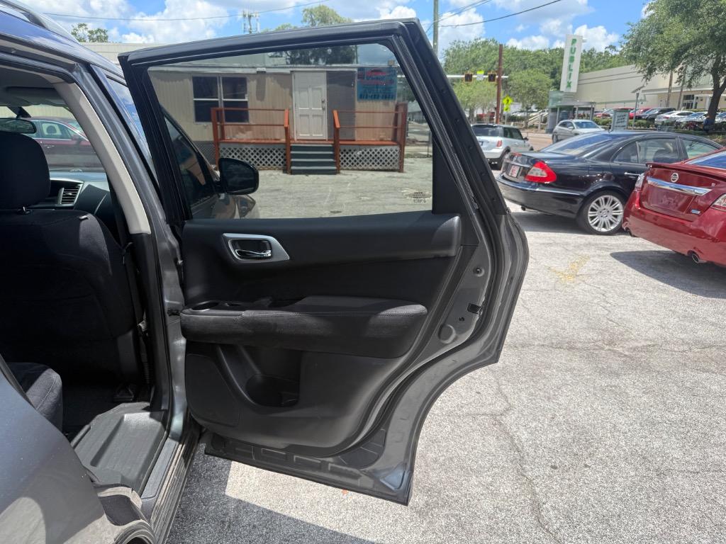 2015 Nissan Pathfinder - $3,500
