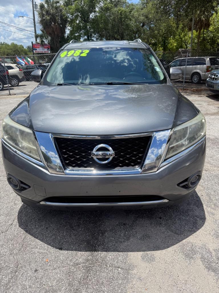 2015 Nissan Pathfinder - $3,500