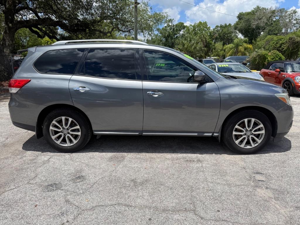 2015 Nissan Pathfinder - $3,500