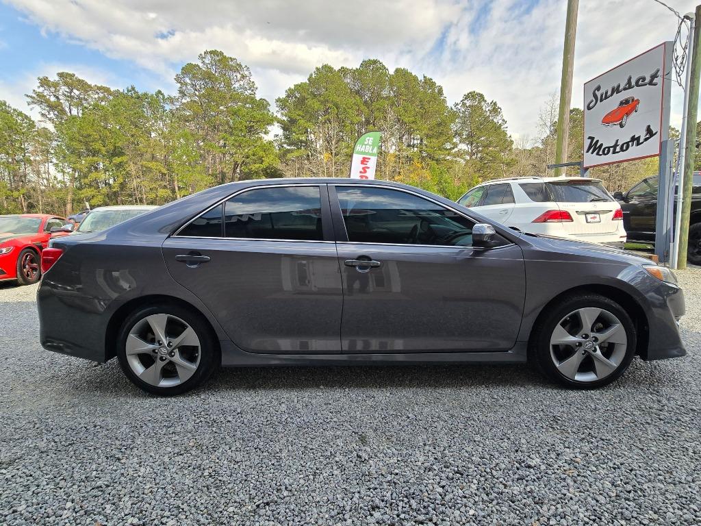 2013 Toyota Camry L photo