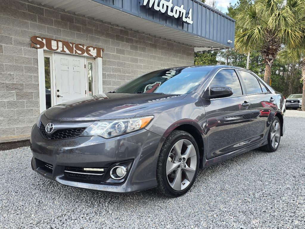 2013 Toyota Camry L photo