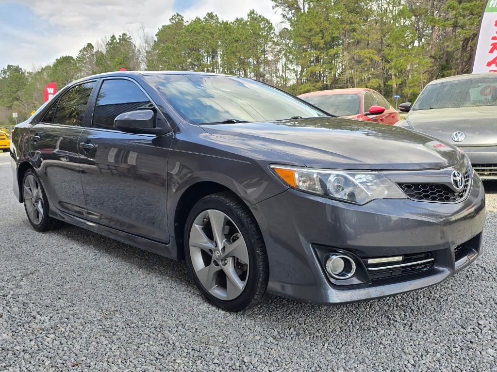 2013 Toyota Camry L photo