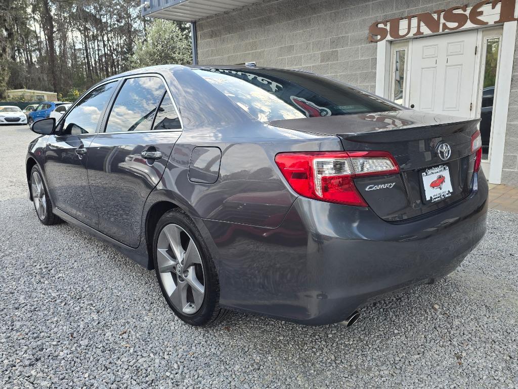 2013 Toyota Camry L photo