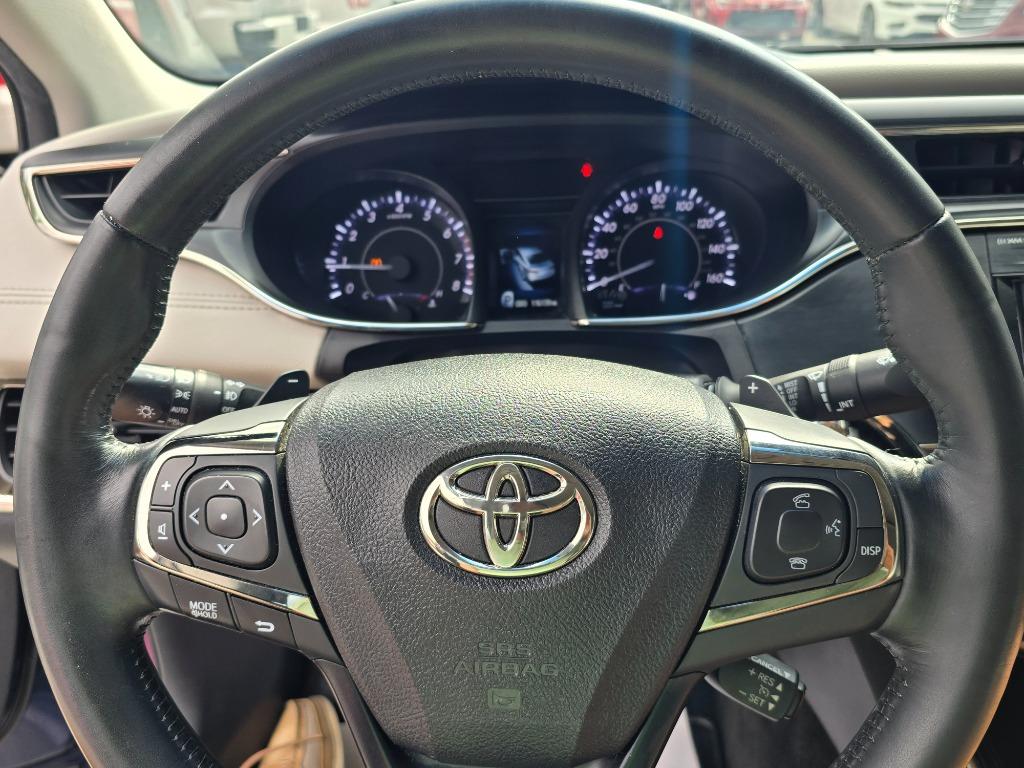 2015 Toyota Avalon XLE Touring photo