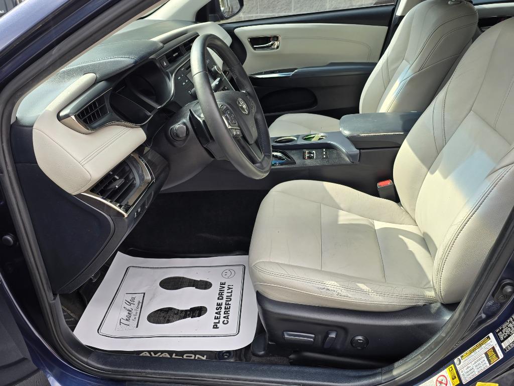 2015 Toyota Avalon XLE Touring photo