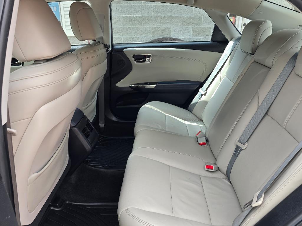 2015 Toyota Avalon XLE Touring photo