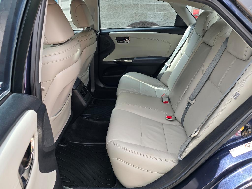2015 Toyota Avalon XLE Touring photo
