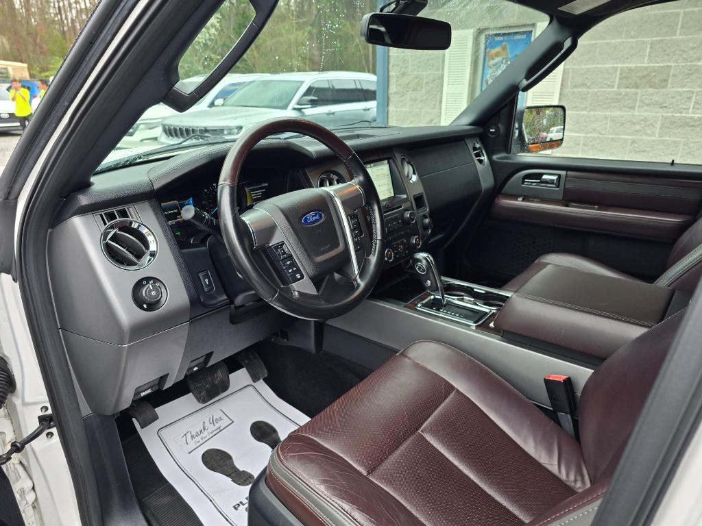 2017 Ford Expedition Platinum photo