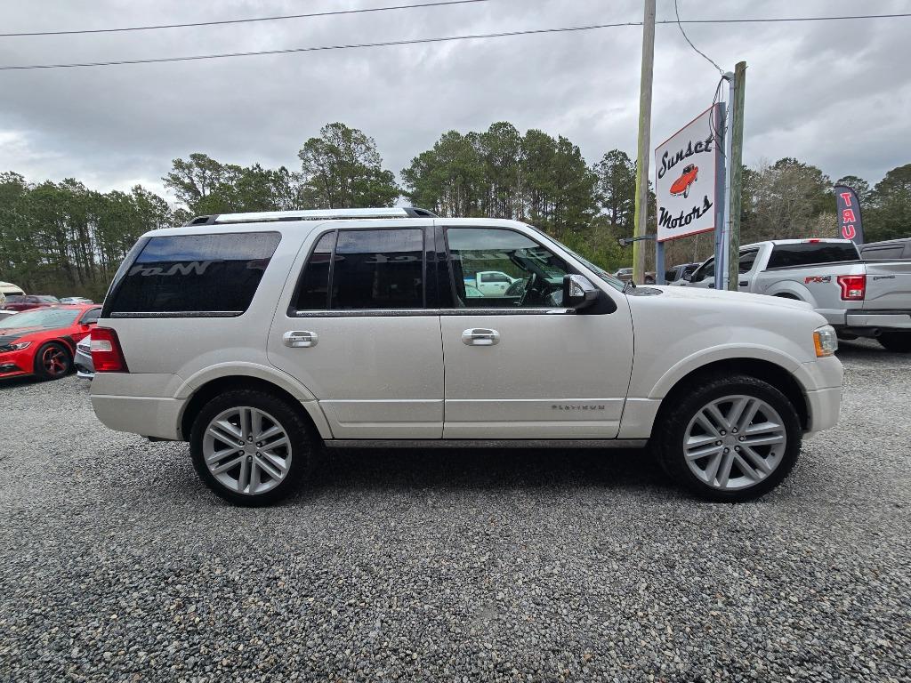 2017 Ford Expedition Platinum photo