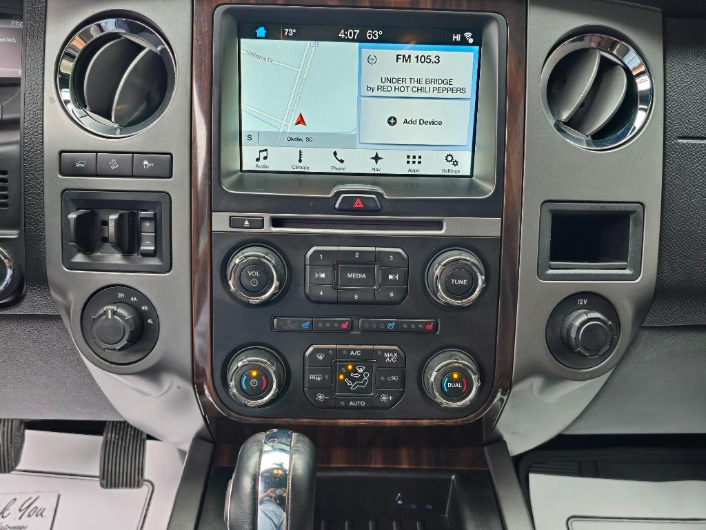 2017 Ford Expedition Platinum photo