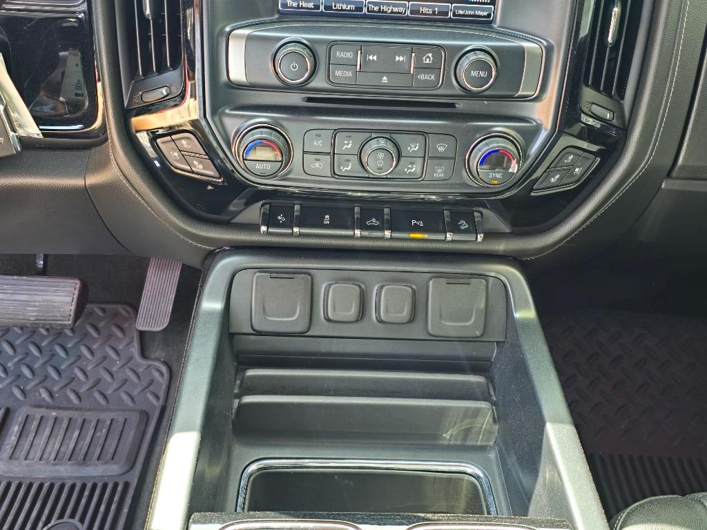 2017 Chevrolet Silverado 1500 LTZ Z71 photo