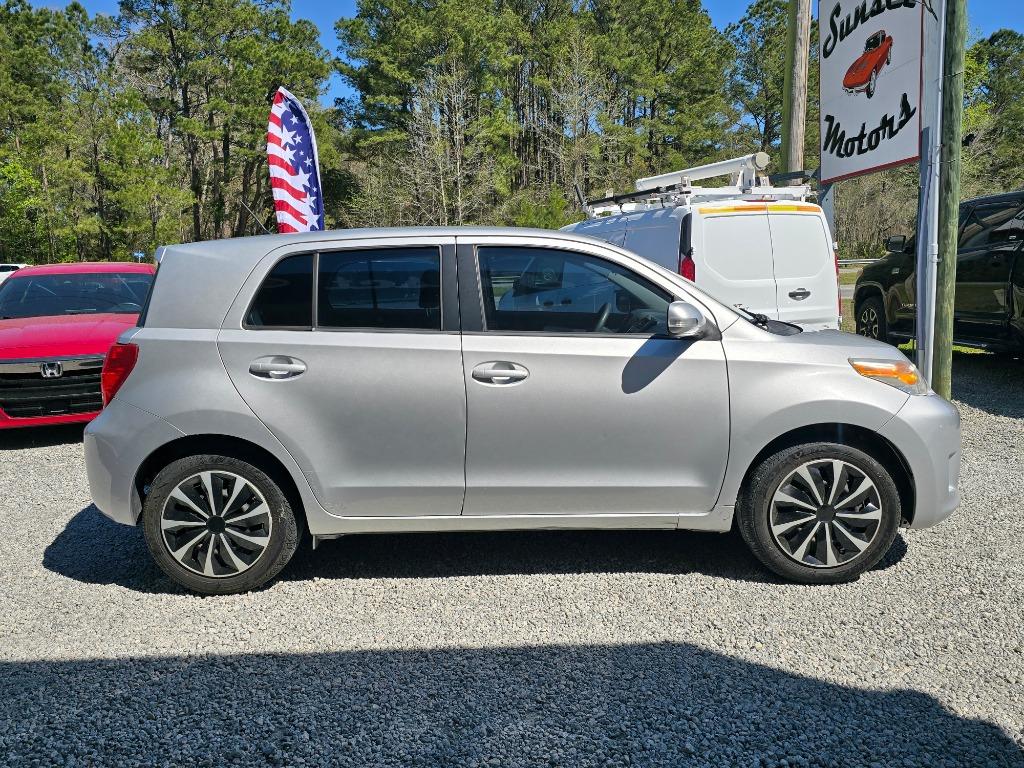 2008 Scion xD photo