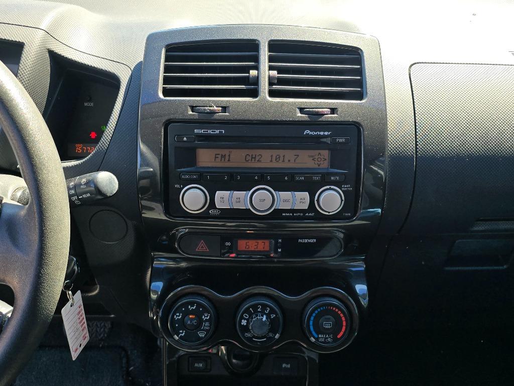 2008 Scion xD photo