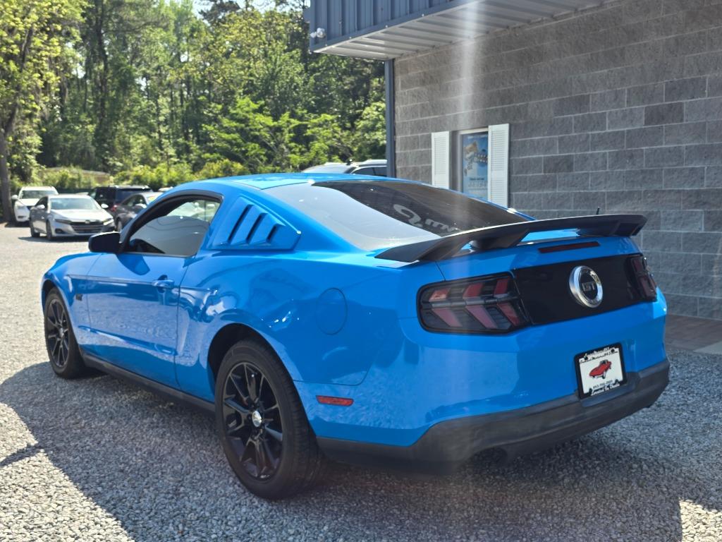 2010 Ford Mustang GT Premium photo