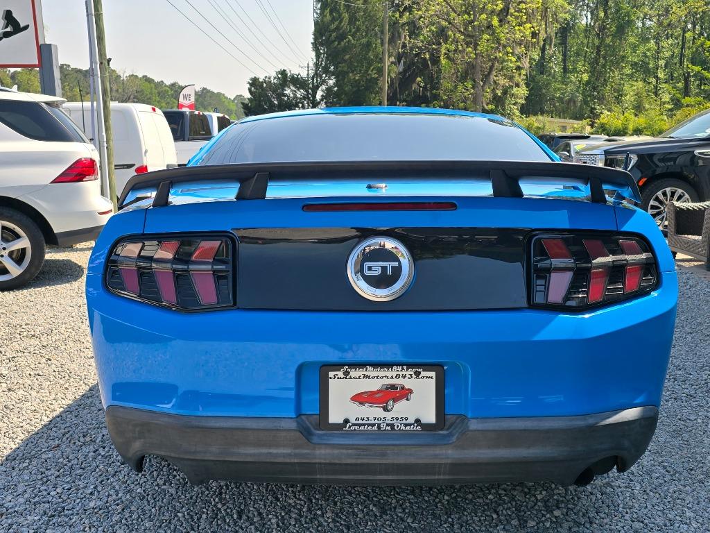 2010 Ford Mustang GT Premium photo