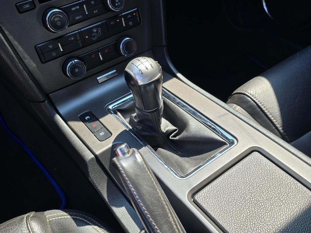 2010 Ford Mustang GT Premium photo