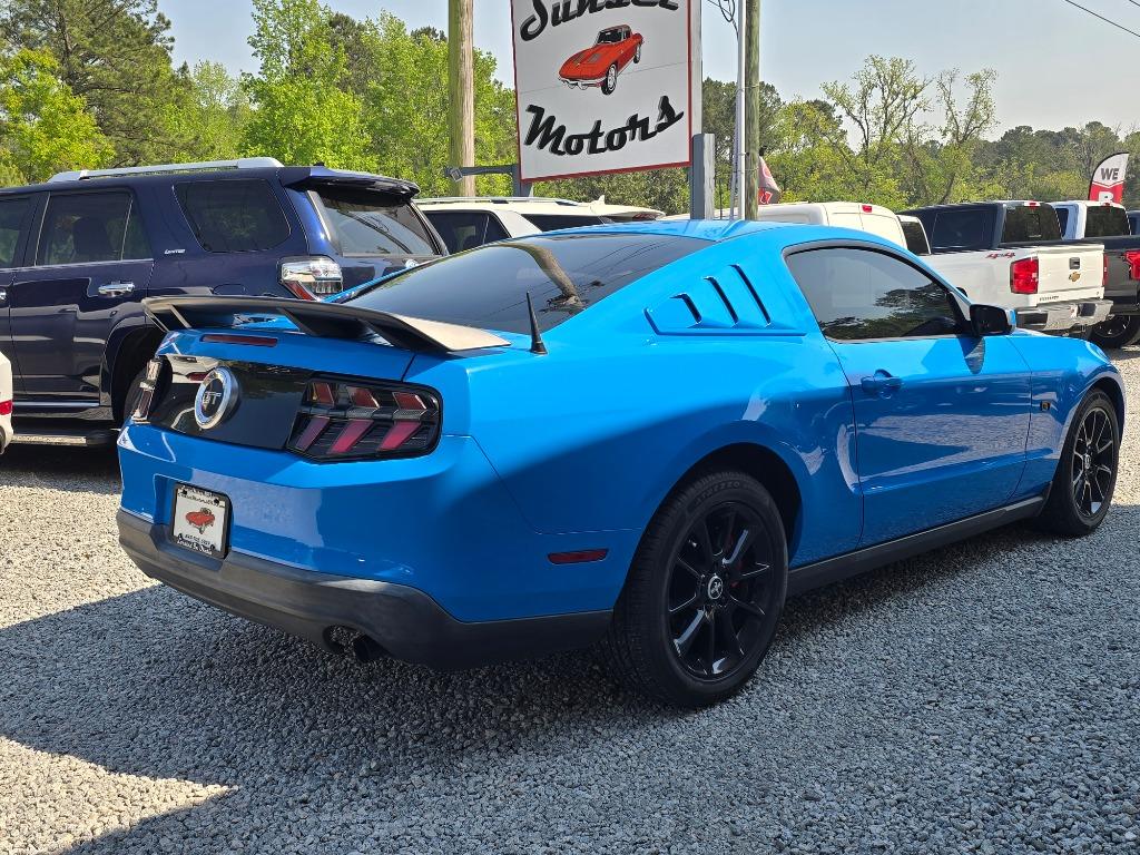 2010 Ford Mustang GT Premium photo