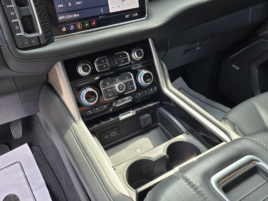 2021 GMC Yukon Denali photo