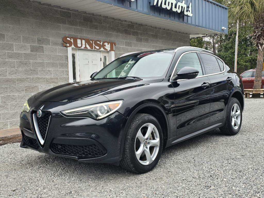 Black 2018 Alfa Romeo Stelvio AWD SUV / Crossover All-Wheel Drive Automatic