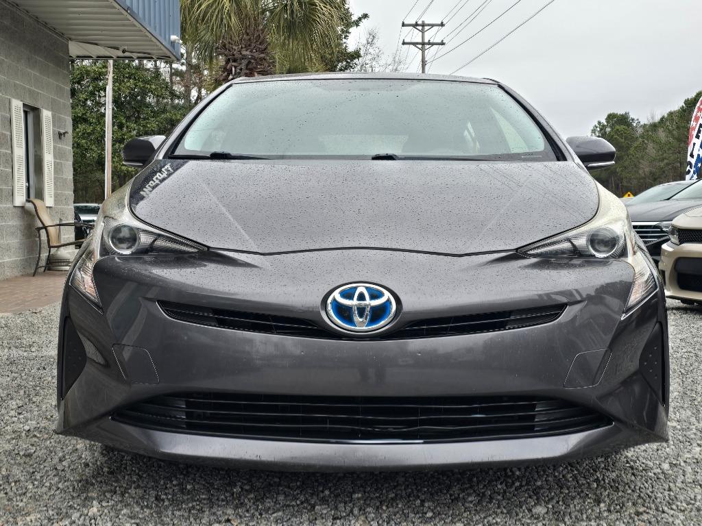 2016 Toyota Prius - $14,995