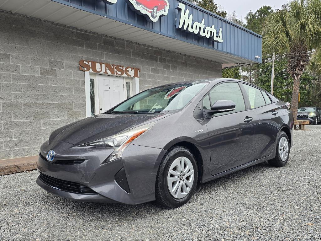 2016 Toyota Prius - $14,995
