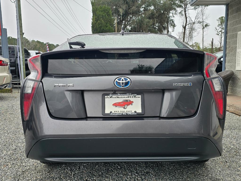 2016 Toyota Prius - $14,995