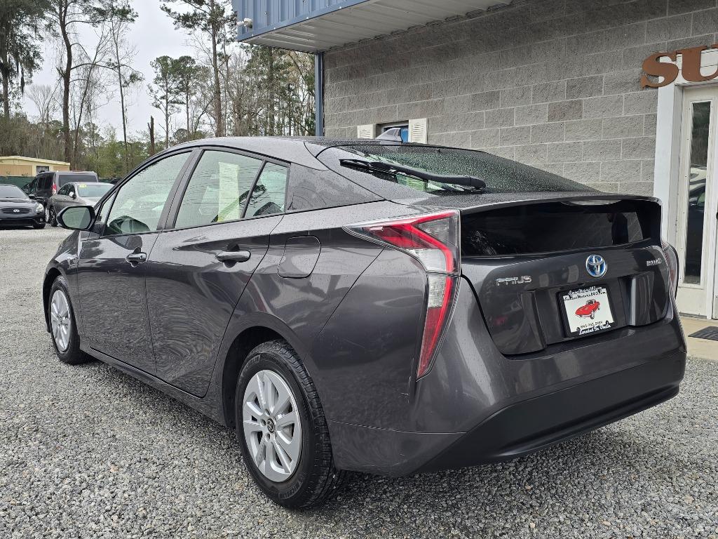 2016 Toyota Prius - $14,995