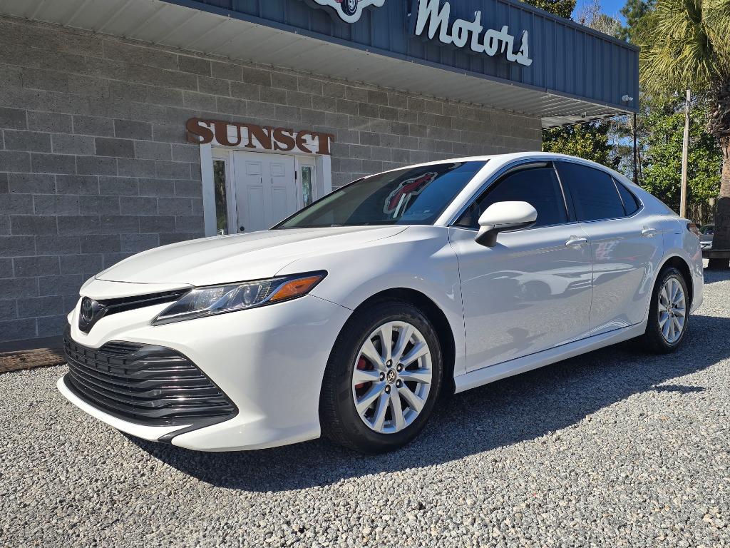 2020 Toyota Camry - $17,995
