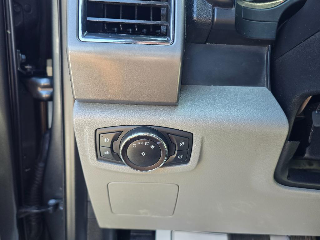 2017 Ford F-150 - $21,995