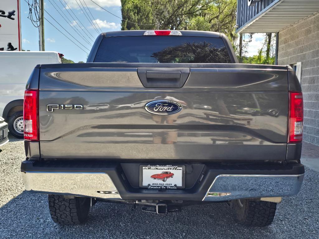 2017 Ford F-150 - $21,995