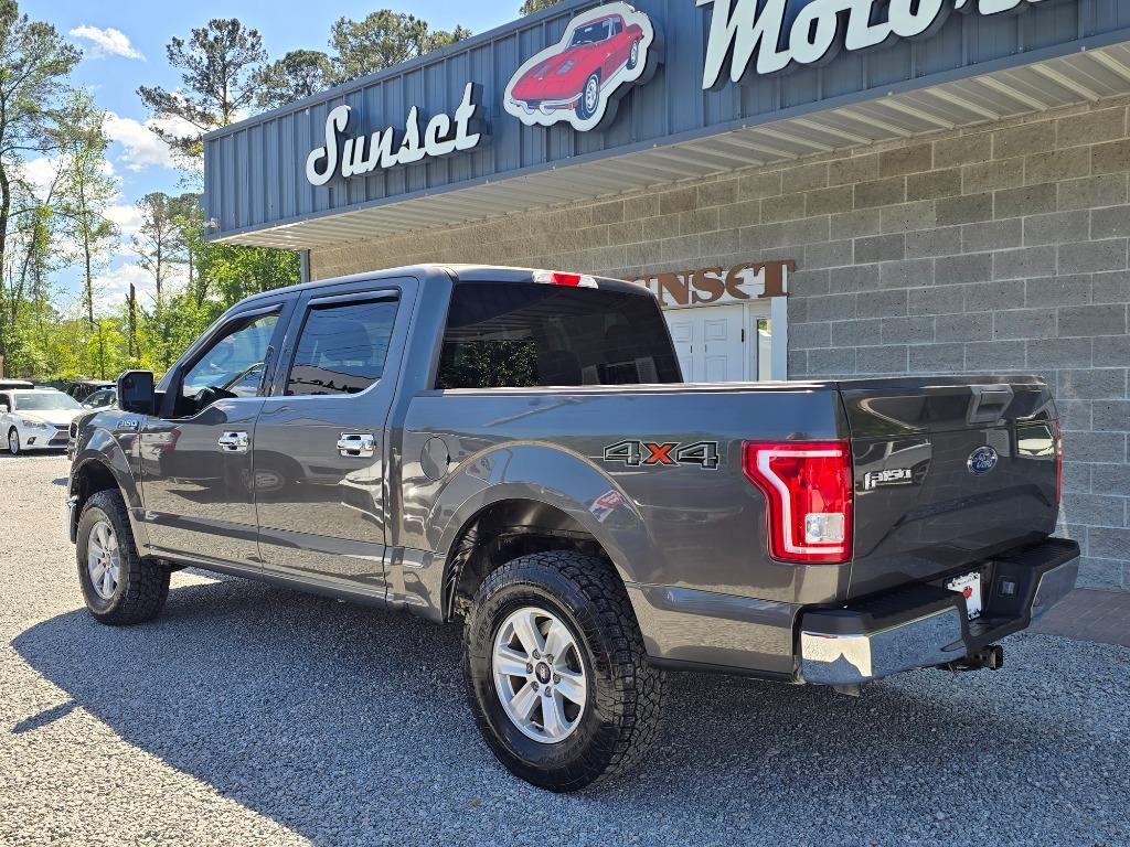 2017 Ford F-150 - $21,995