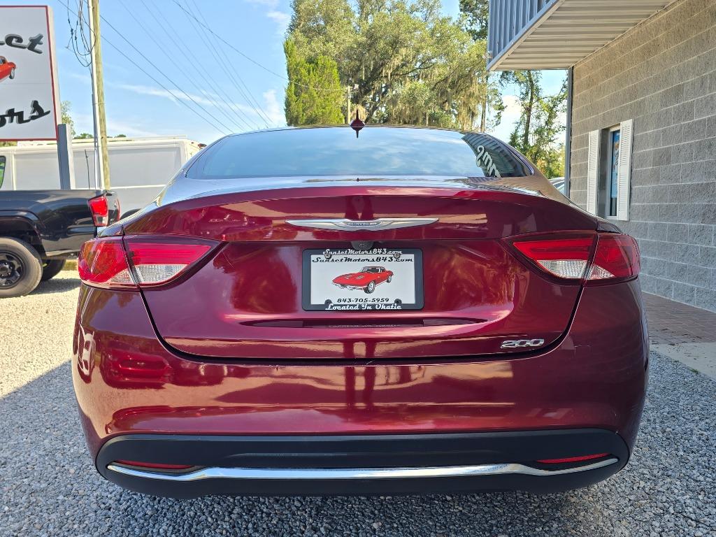 2016 Chrysler 200 - $8,995