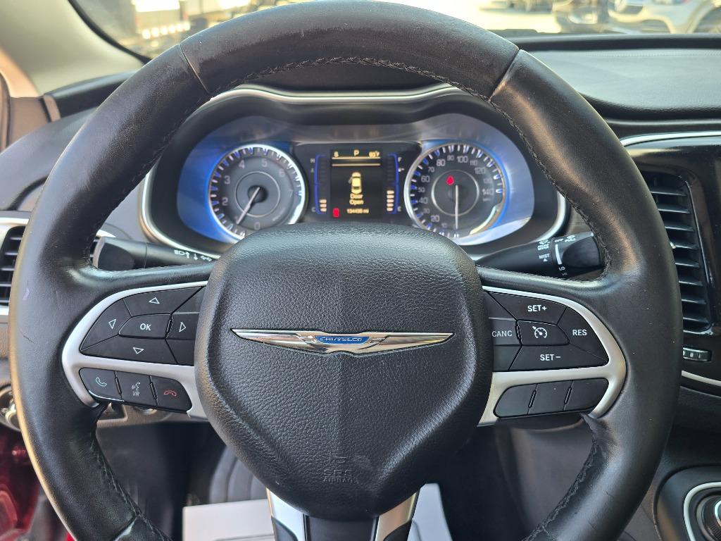 2016 Chrysler 200 - $8,995