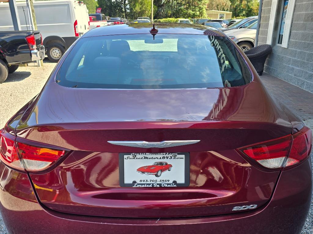 2016 Chrysler 200 - $8,995