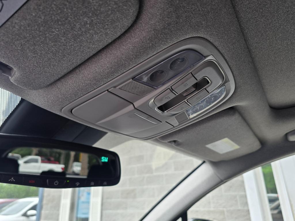 2020 Hyundai Santa FE - $19,995