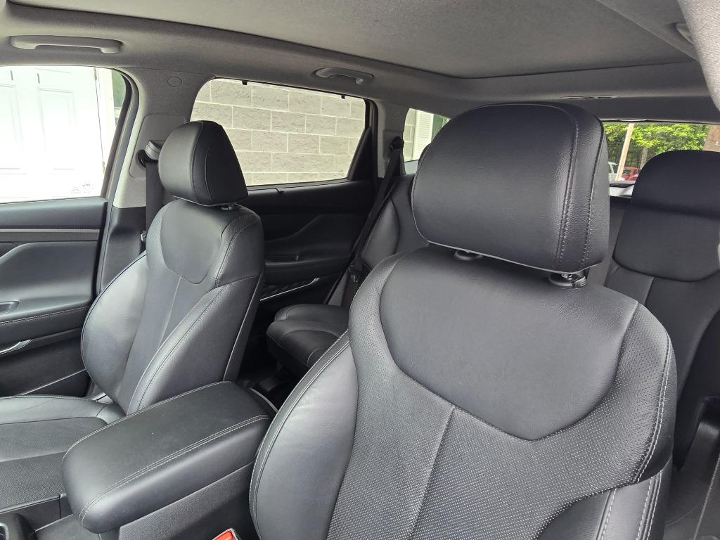 2020 Hyundai Santa FE - $19,995