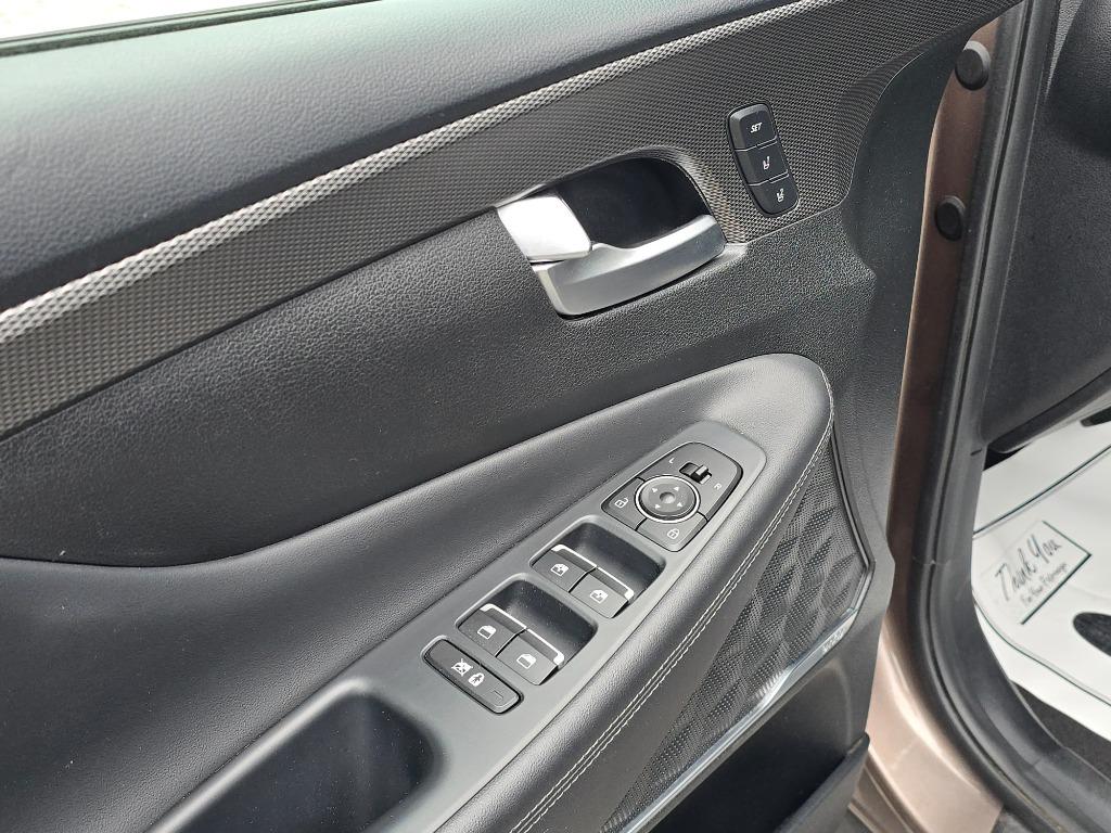 2020 Hyundai Santa FE - $19,995