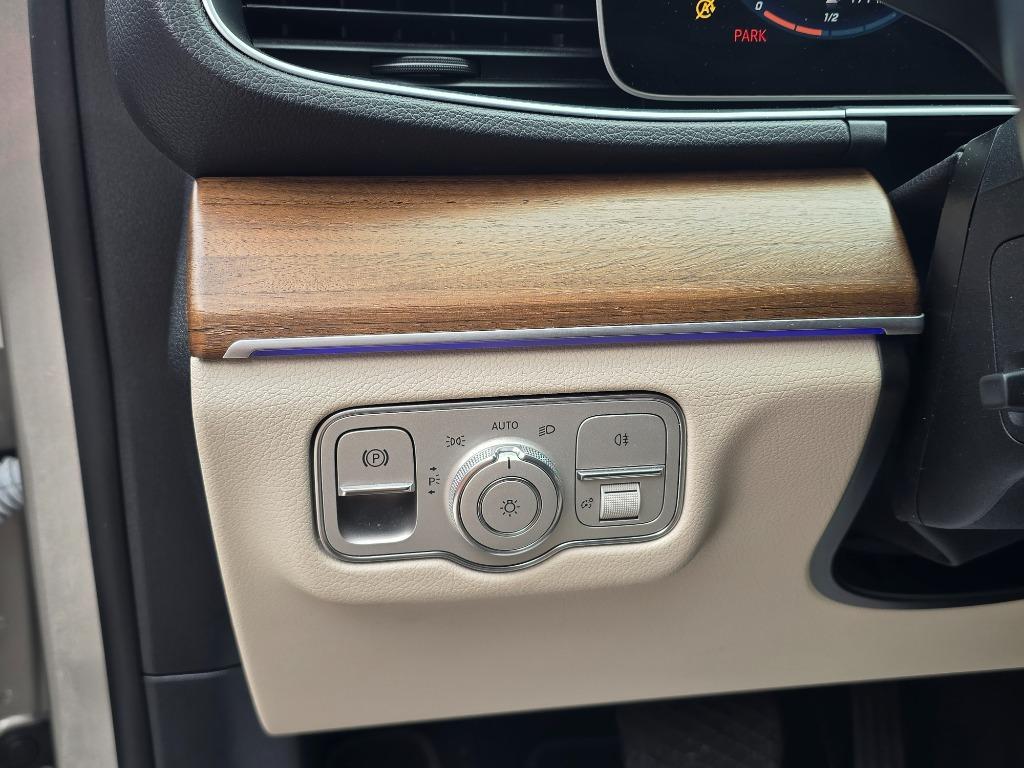 2022 Mercedes-Benz E-Class - $31,995
