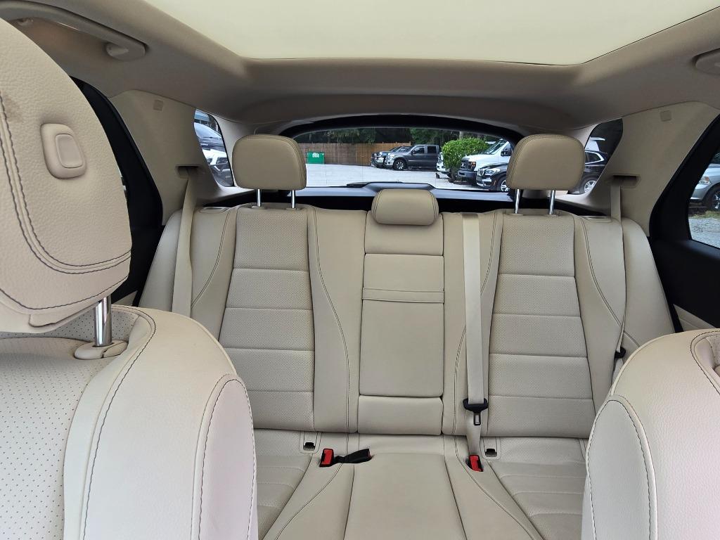 2022 Mercedes-Benz E-Class - $31,995