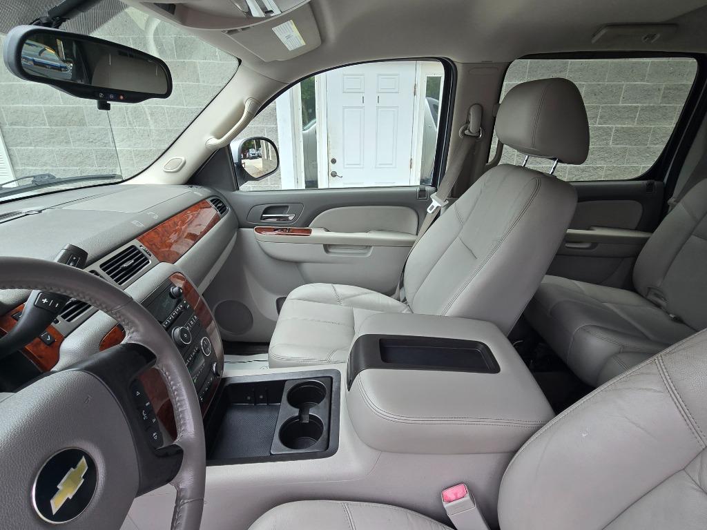 2010 Chevrolet Avalanche - $15,495