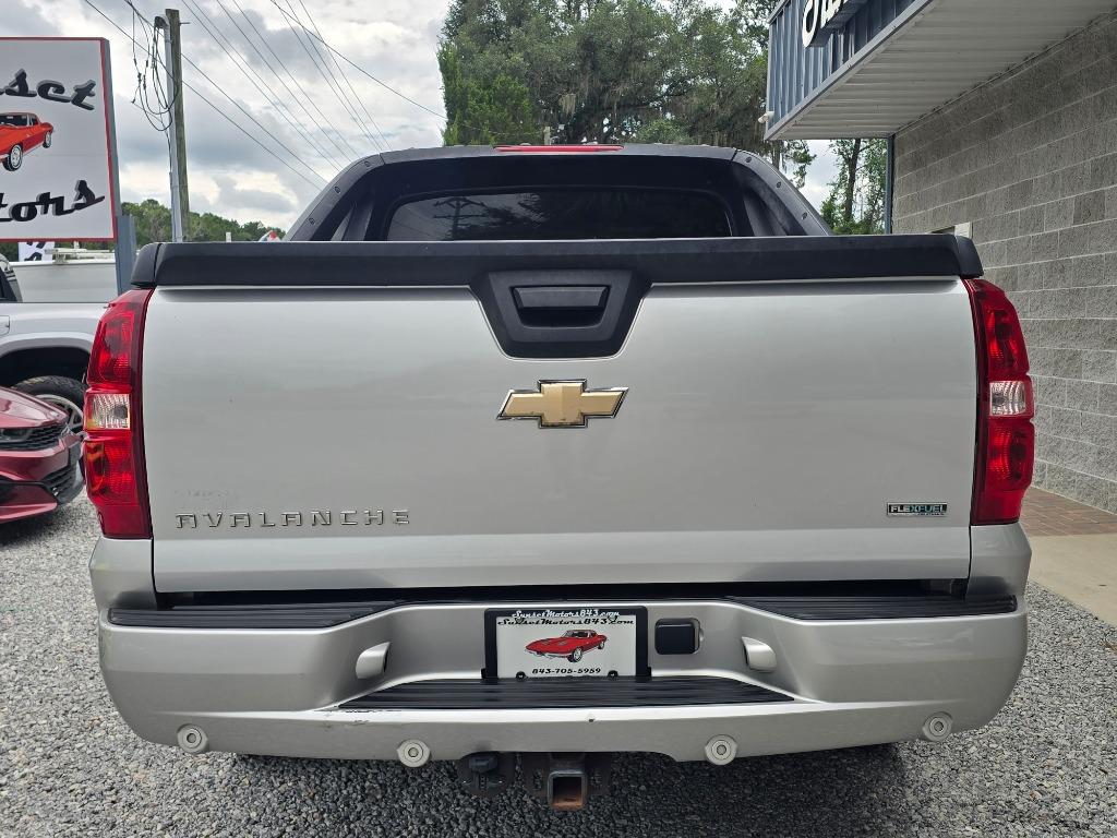 2010 Chevrolet Avalanche - $15,495