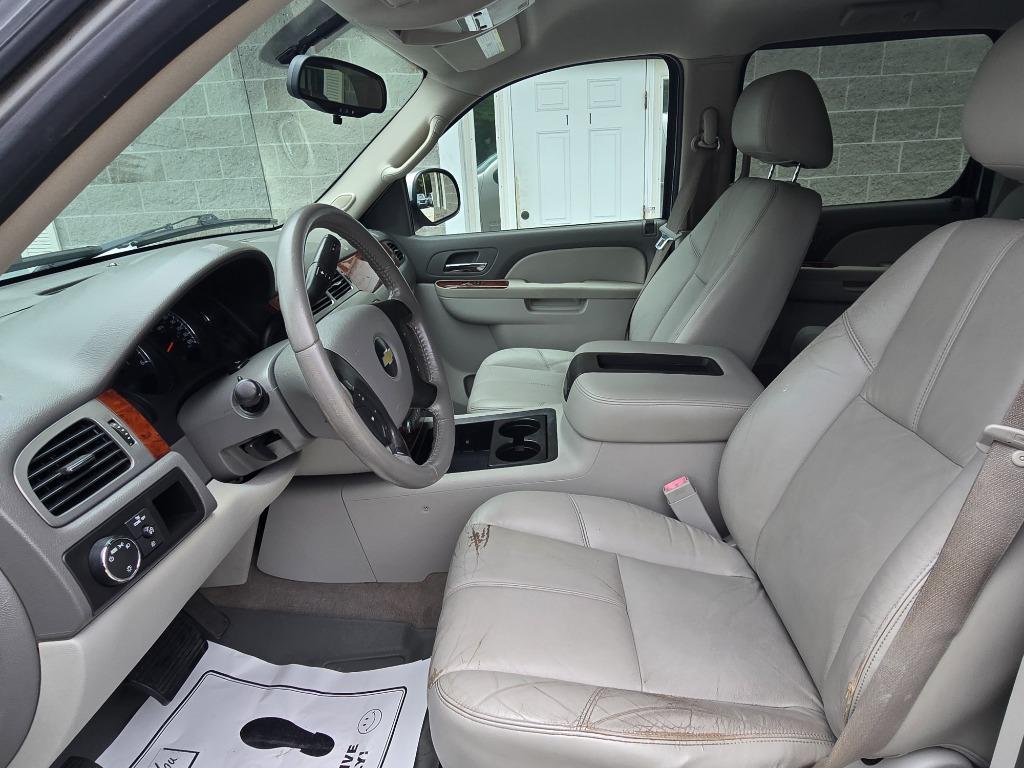2010 Chevrolet Avalanche - $15,495