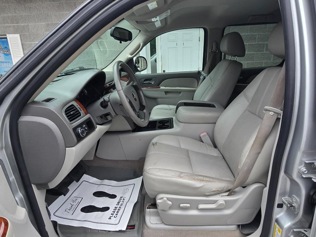 2010 Chevrolet Avalanche - $15,495