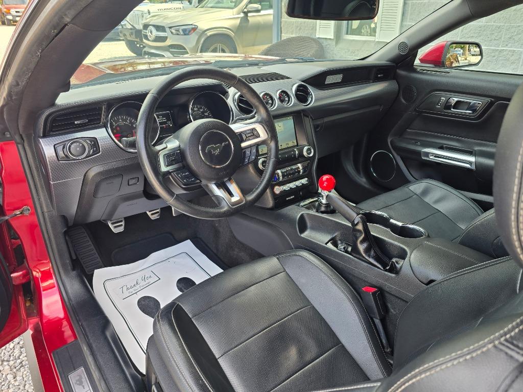 2017 Ford Mustang - $15,995